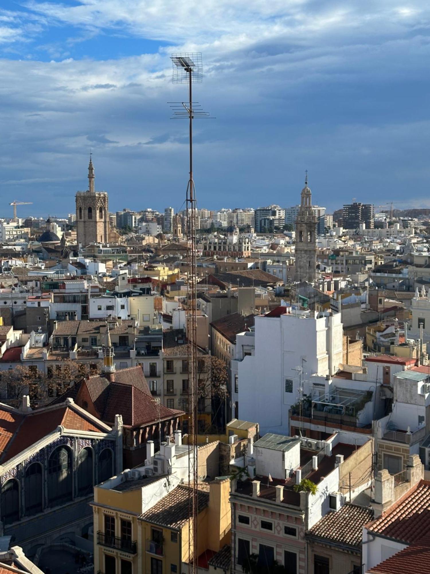 Mirador 1 Del Mercado Central - Habitacion Con Bano Privado En El Centro De La Ciudad Vella 발렌시아 외부 사진