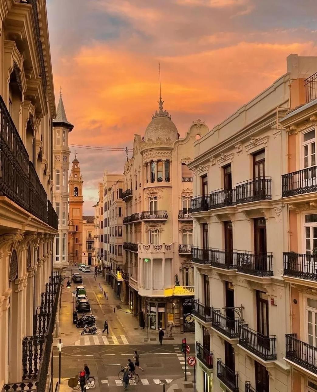 Mirador 1 Del Mercado Central - Habitacion Con Bano Privado En El Centro De La Ciudad Vella 발렌시아 외부 사진